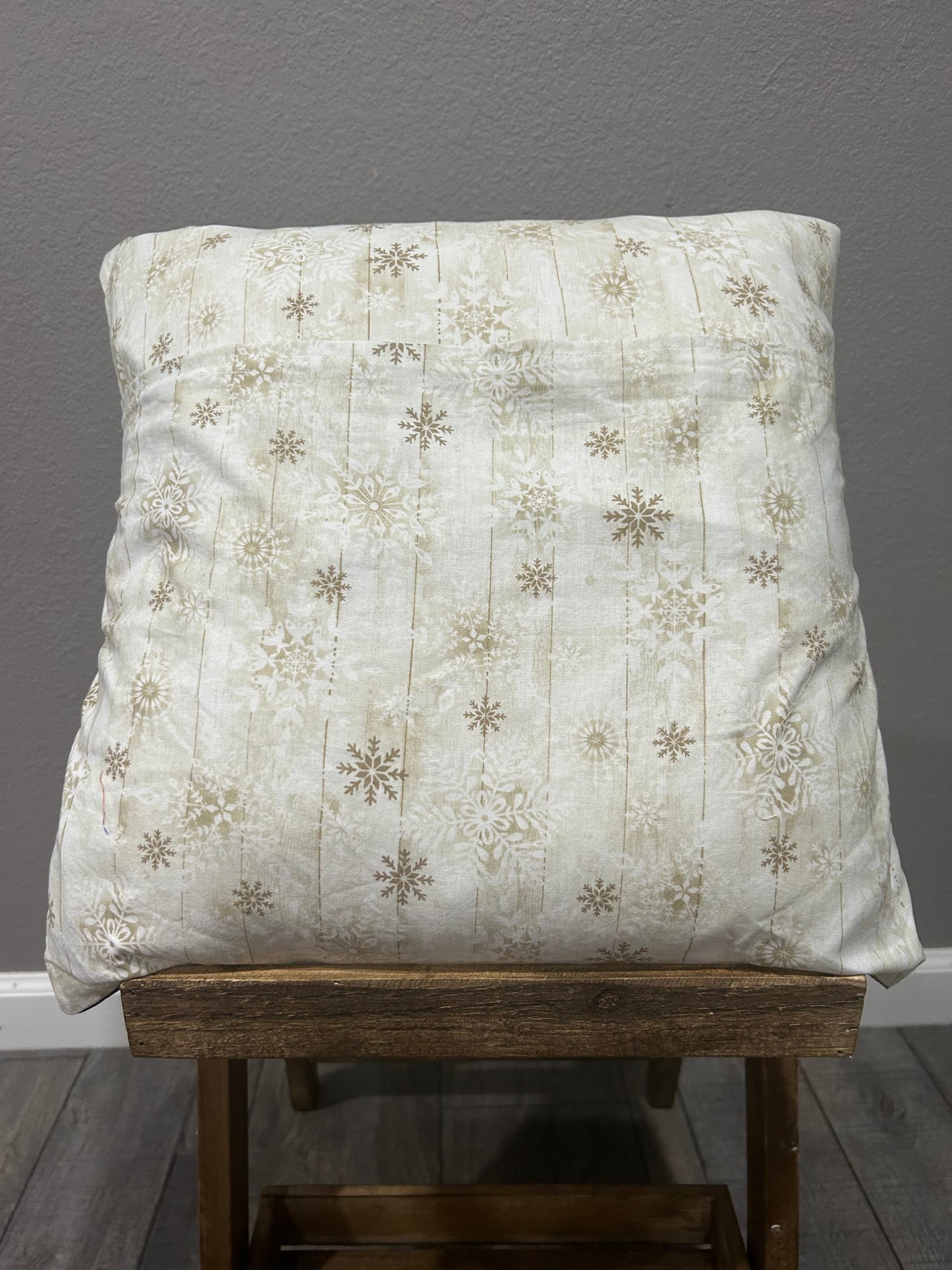 Peace on Earth Decor Pillow Cover