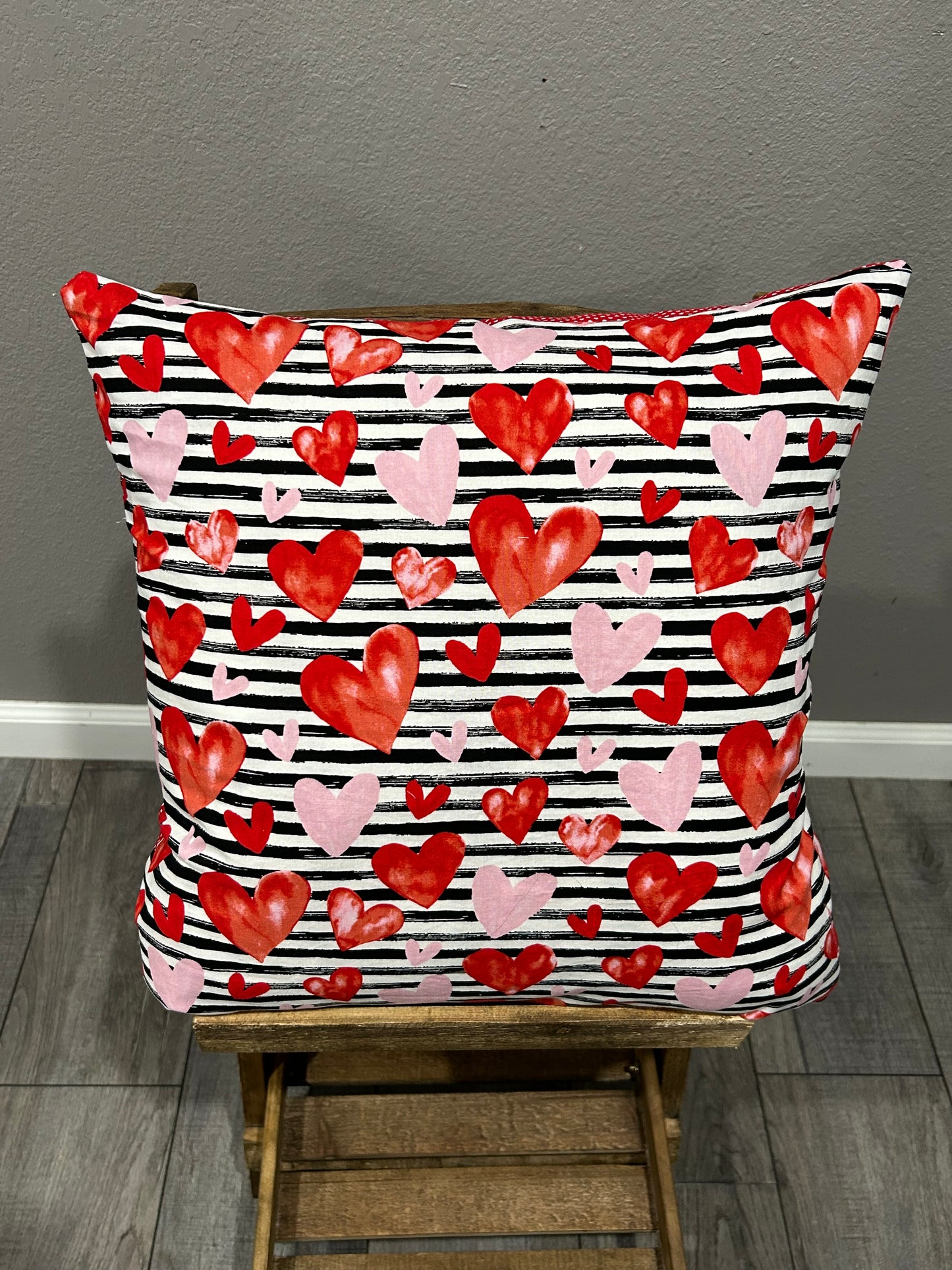 Red/Pink Hearts Decor Pillow